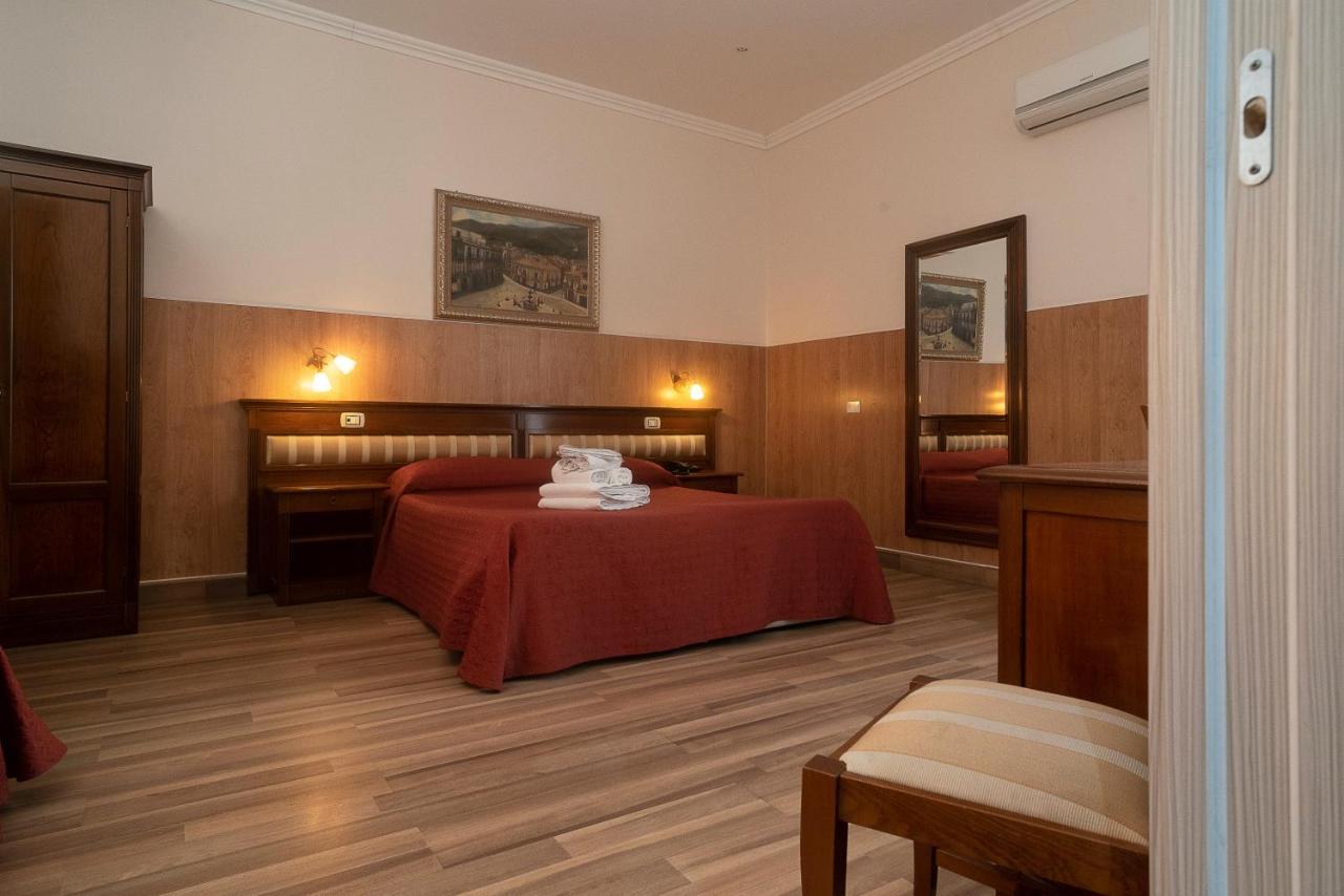 Hotel Tonic Palermo Esterno foto