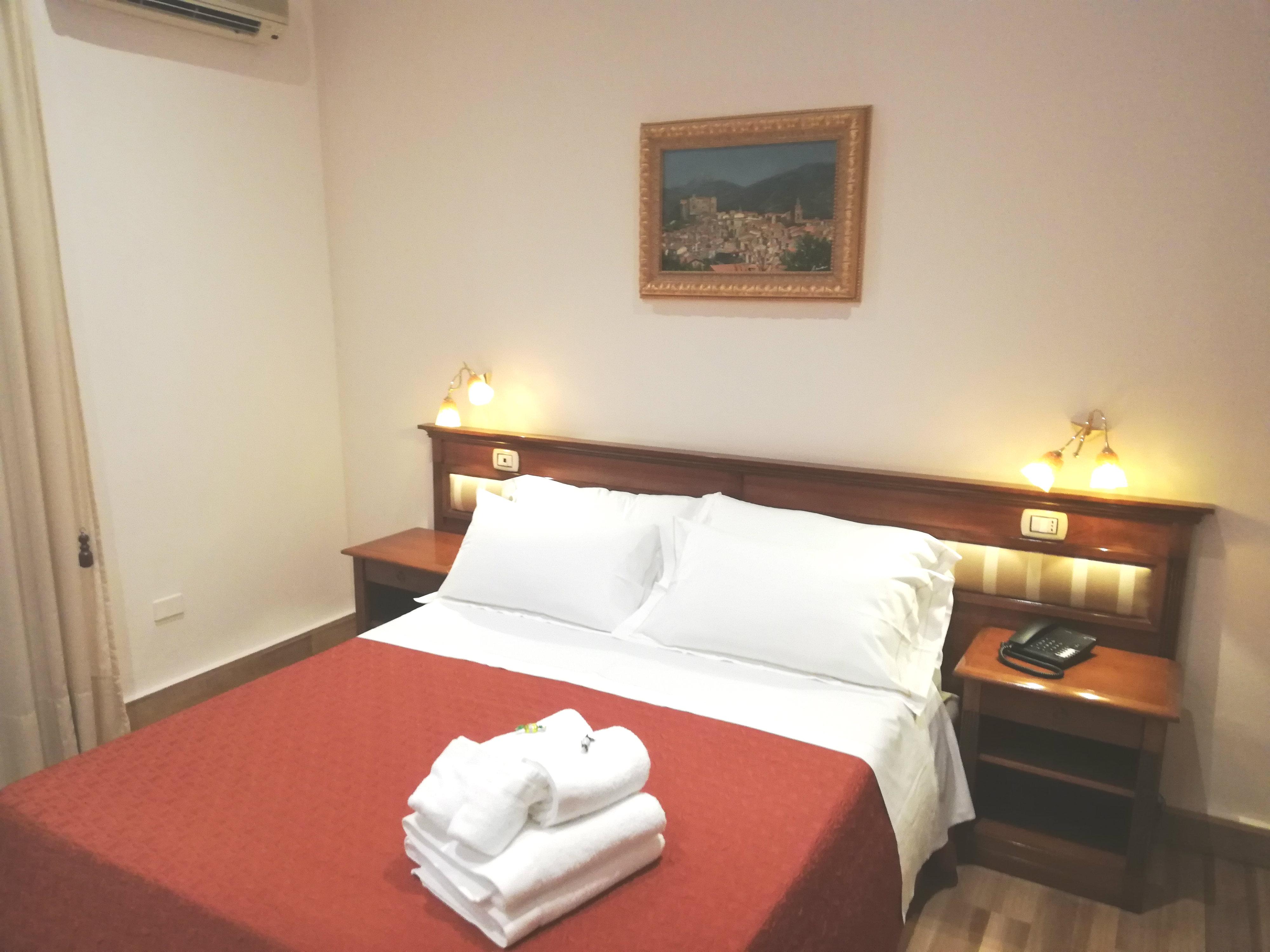 Hotel Tonic Palermo Esterno foto
